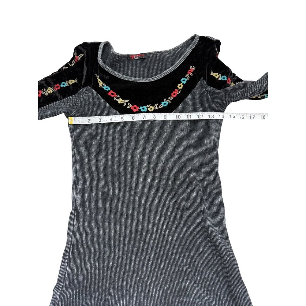 T Party Women Size M Thermal Top Embroidered Floral Velvet Trim Long Sleeve Gray - Picture 7 of 7